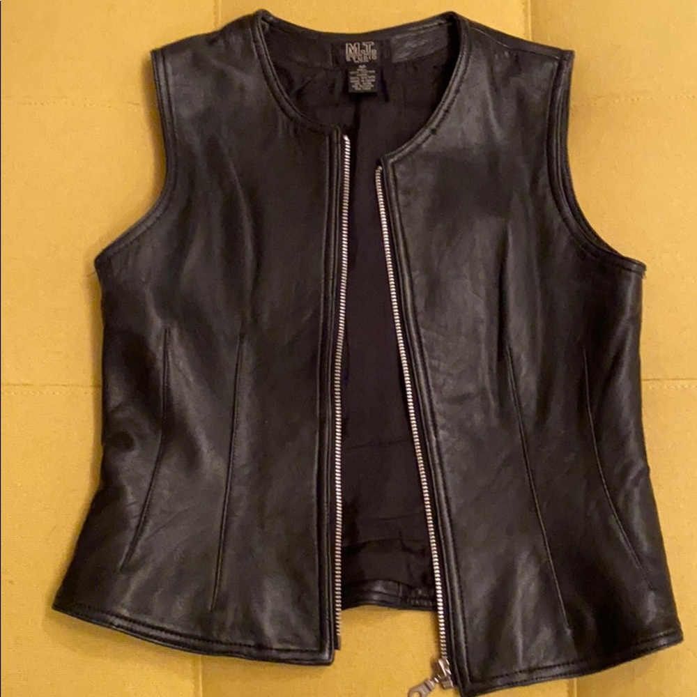 Fitted front zipper leather vest
